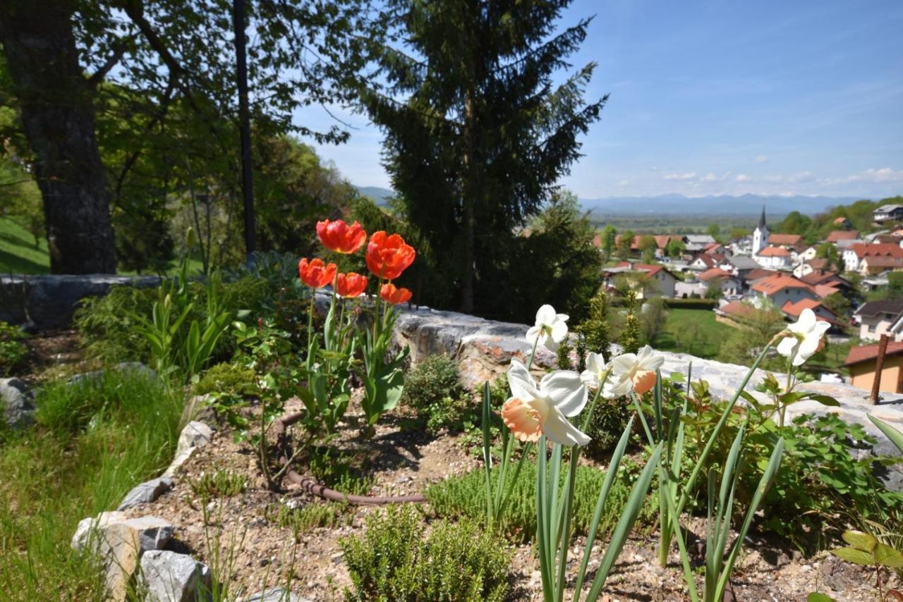 Apartmaji Lejardin Lägenhet Škofljica Exteriör bild