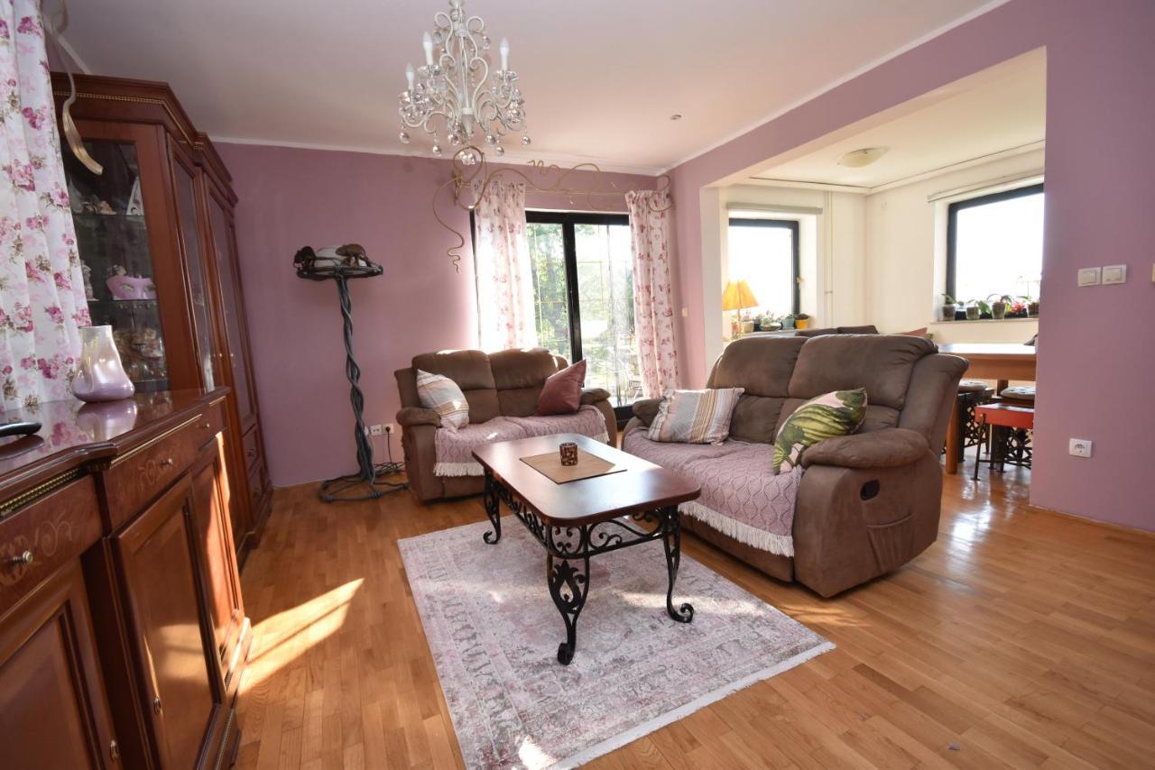 Apartmaji Lejardin Škofljica Exteriör bild